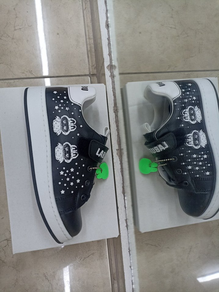 Erkek Çocuk Siyah Baskılı Cırtlı Spor Ayakkabı - Görsel 3