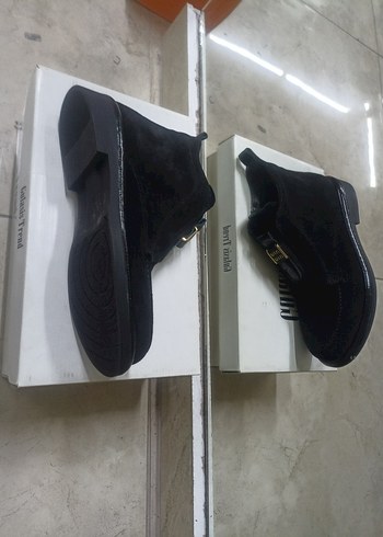 Siyah Süet Dolgu Topuklu Kadın Bot - Görsel 3