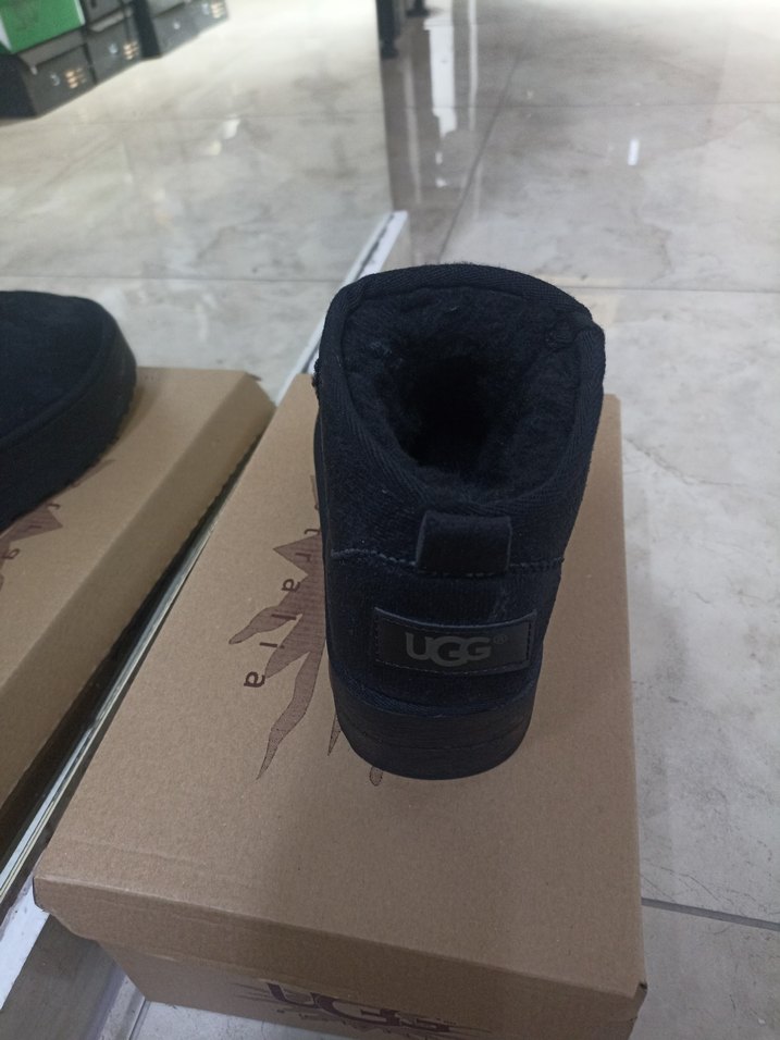 Siyah Süet Kadın Dolgu Topuk Bot - Görsel 4