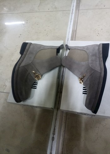 Gri Süet Kadın Dolgu Topuklu Bot deri - Görsel 2