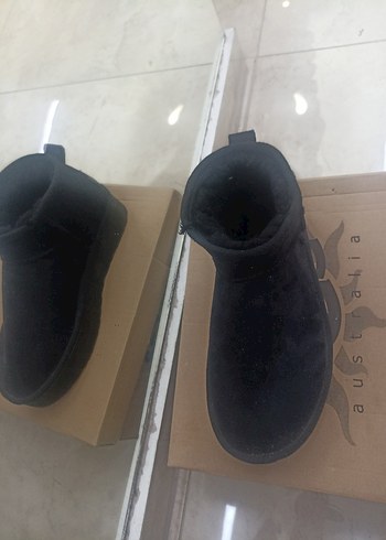 Ugg UGG kampanya