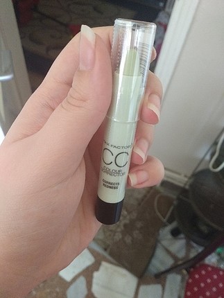 Max Factor Max Factor CC Corrects Redness 