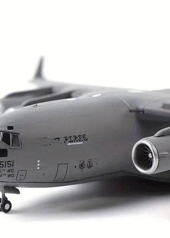  Gri Model Uçak Maketi