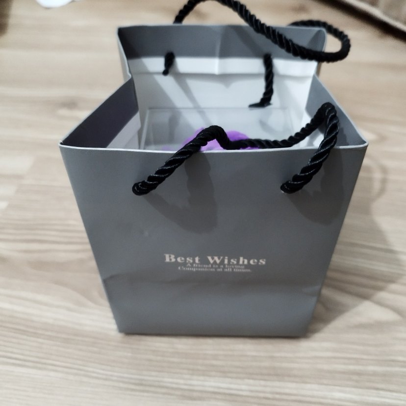 Mor Parlak Kadın Kol Düğmeleri
Hediye paketi - Görsel 5