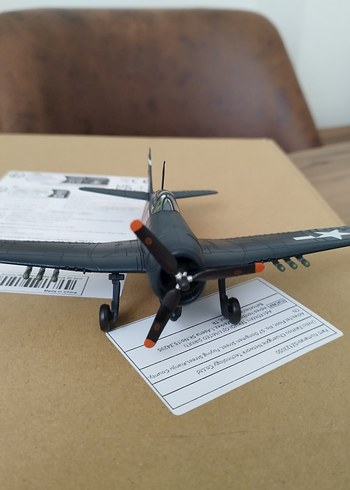 F6F HELLCAT ll.DÜNYA SAVAŞ UÇAĞI 
Metal Alaşımlı - Görsel 3