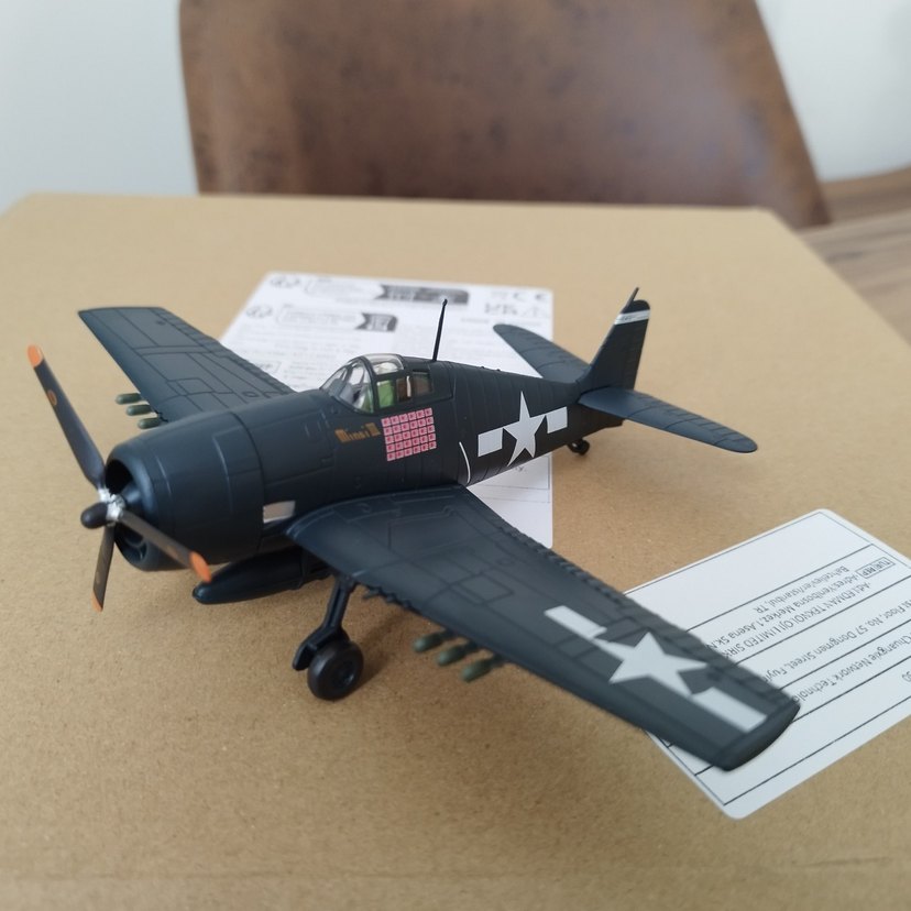 F6F HELLCAT ll.DÜNYA SAVAŞ UÇAĞI 
Metal Alaşımlı - Görsel 2