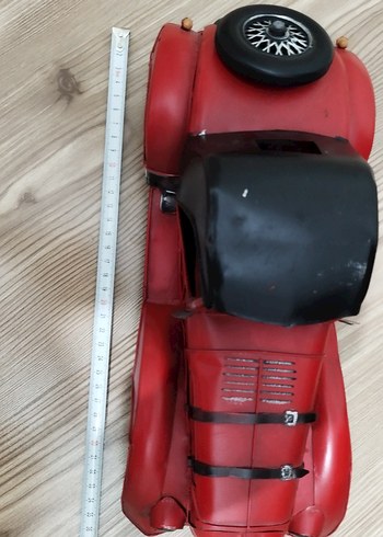 Klasik Kırmızı Oyuncak Araba - Görsel 9