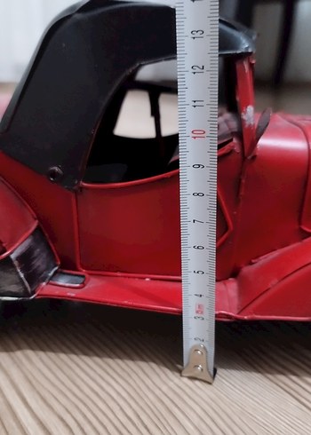 Klasik Kırmızı Oyuncak Araba - Görsel 11