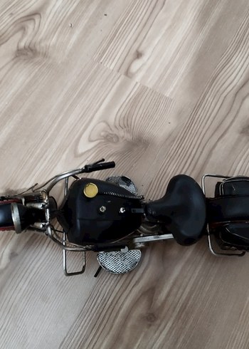 Koyu Siyah Metal Motosiklet Modeli - Görsel 6