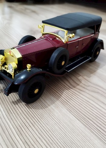 Kırmızı Parlak 1/24 Ölçek Vintage Oyuncak Araba - Görsel 14