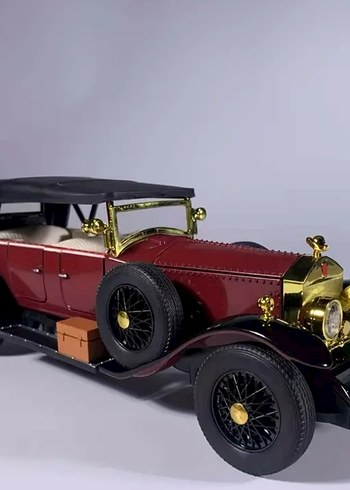 Kırmızı Parlak 1/24 Ölçek Vintage Oyuncak Araba - Görsel 8