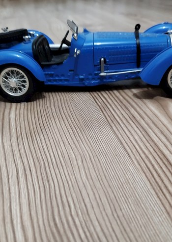 Mavi Renkli Oyuncak Klasik Araba - Görsel 3