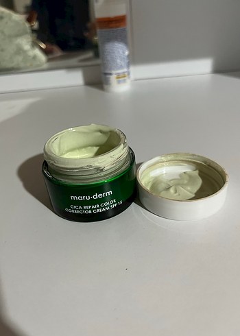 Yves Rocher Maru.derm Cica Repair Renk Düzeltici Krem SPF 15
