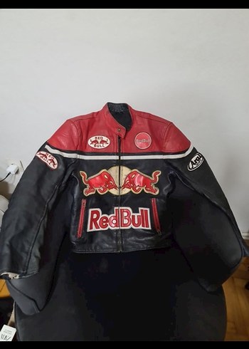redbull motorcu montu