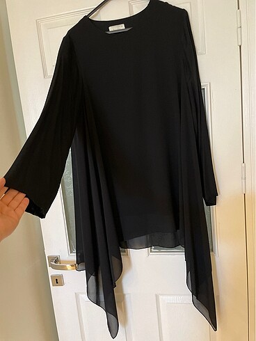 Şifon detaylı siyah tunik - Görsel 2
