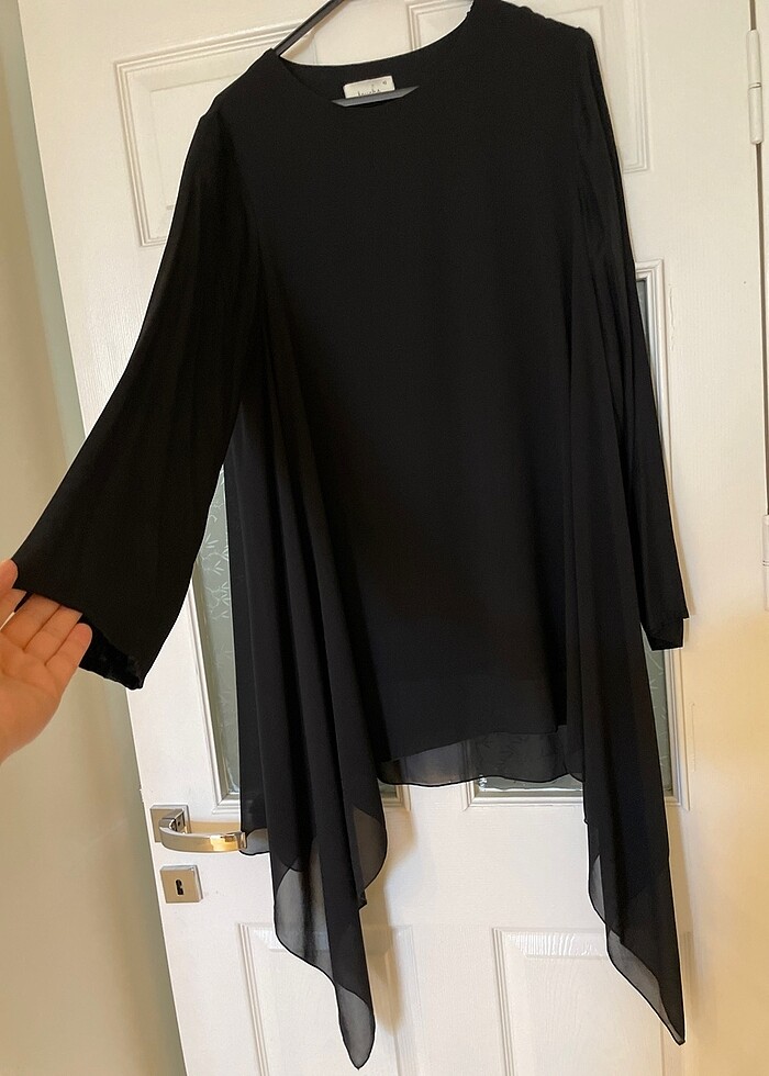 Şifon detaylı siyah tunik - Görsel 2