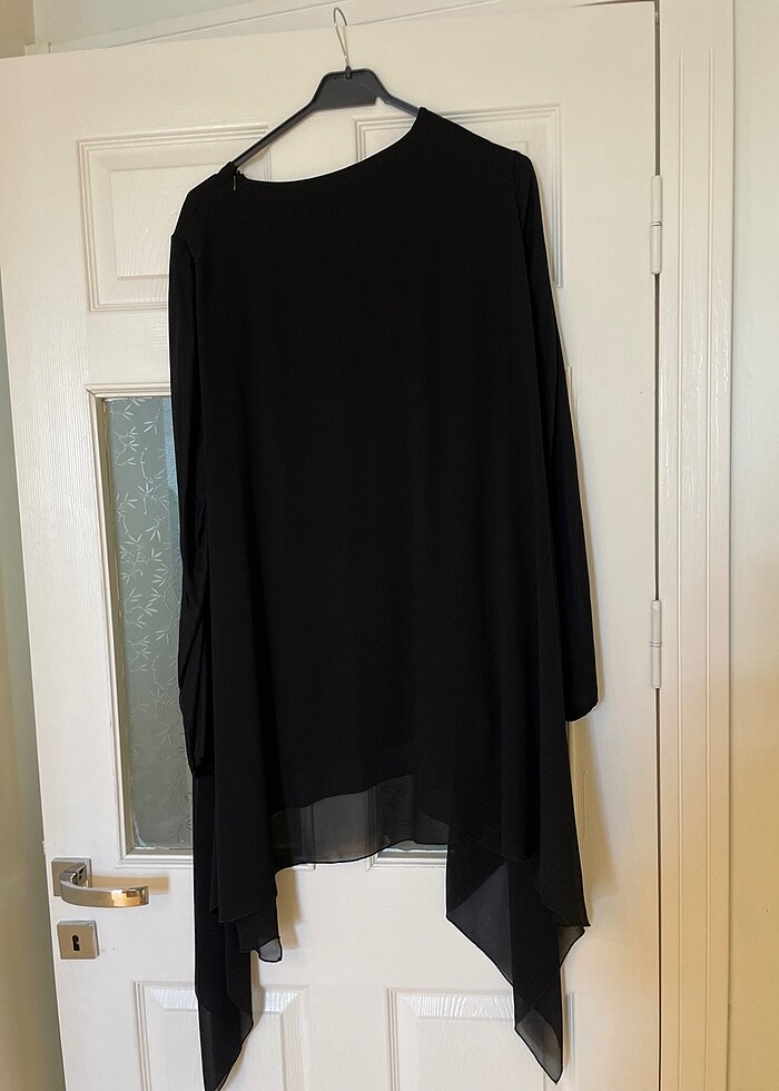 Şifon detaylı siyah tunik - Görsel 5