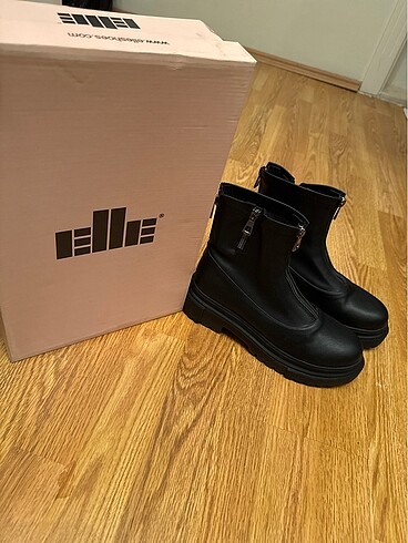 ELLE kadın fermuar detaylı bot 38 - Görsel 10