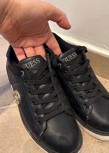 Siyah Guess kadın 38 numara ayakkabı - Görsel 8