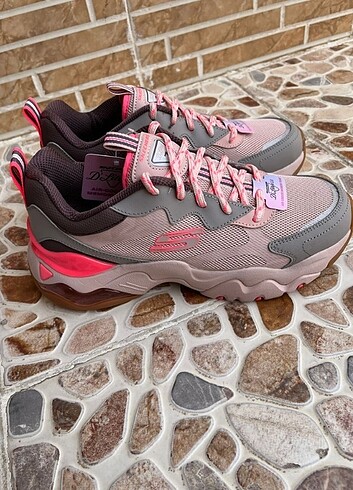 @skechers