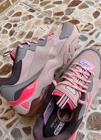 37 Beden pembe Renk @skechers