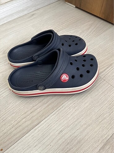 @crocs