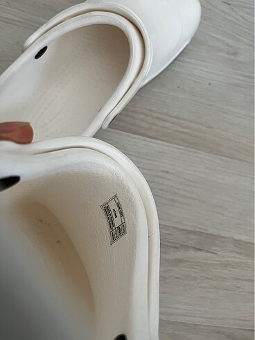 Crocs @crocs