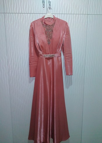 Pembe Uzun Kollu Parlak Kadın Abiye Elbise - Görsel 2