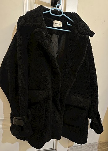 Siyah Kürklü Kadın Kaban - Görsel 3