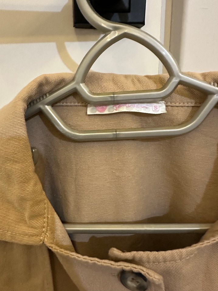 Bej Düğmeli Kadın Ceket - Görsel 3