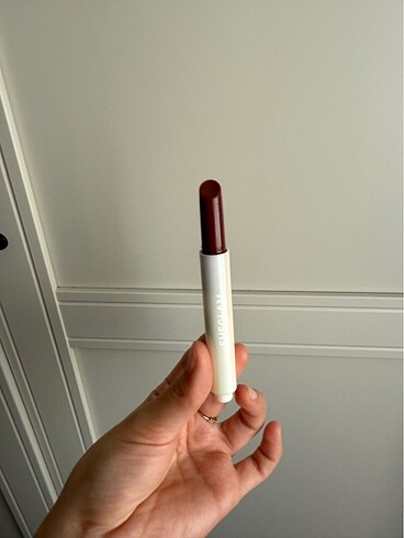 Beden bordo Renk Sheglam sepia kiss lip plamper