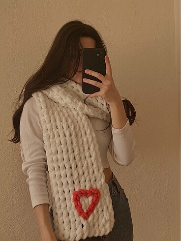 Diğer Burgu model kalp detaylı puffy atkı