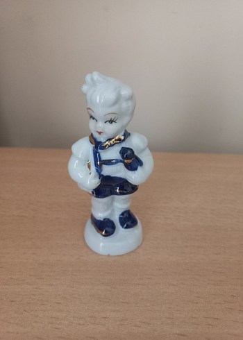 Beyaz ve Gri Minyatür Figürin - Görsel 7