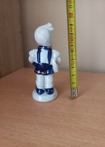 Beyaz ve Gri Minyatür Figürin - Görsel 3