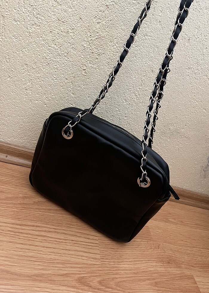 Siyah kol çantası - Görsel 3