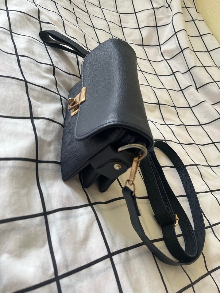 Lacivert kadın omuz çantası - Görsel 4