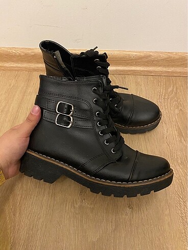 Kadın Bot - Görsel 5