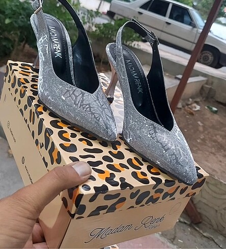 Zara Gümüş stiletto