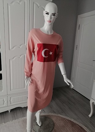 Türk bayraklı tunik