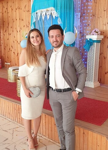 Koton bisiklet yaka beyaz kendinden simli abiye elbise