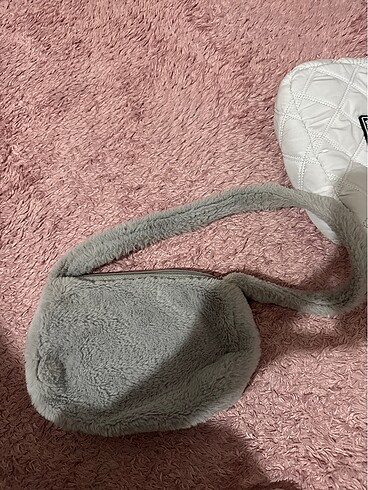 Gri peluş çanta