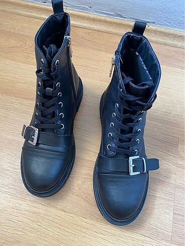 Deichmann Zara bot