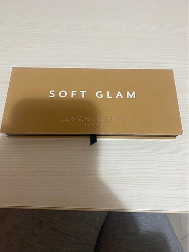 Anastasia Beverly Hills anastasia beverly hills soft glam far paleti