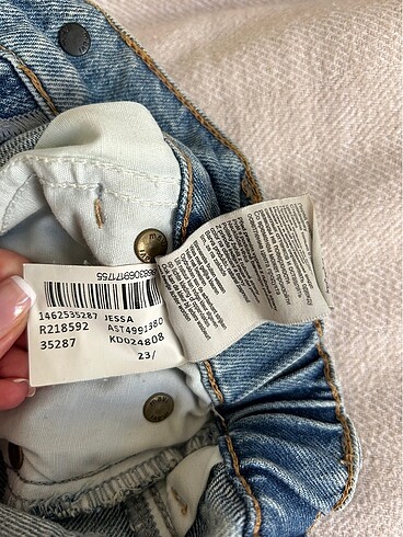 32 Beden Mavi denim şort