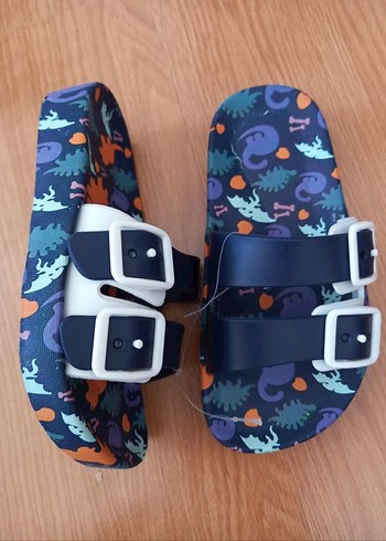 gezer marka sandalet terlik 26 numara - Görsel 9