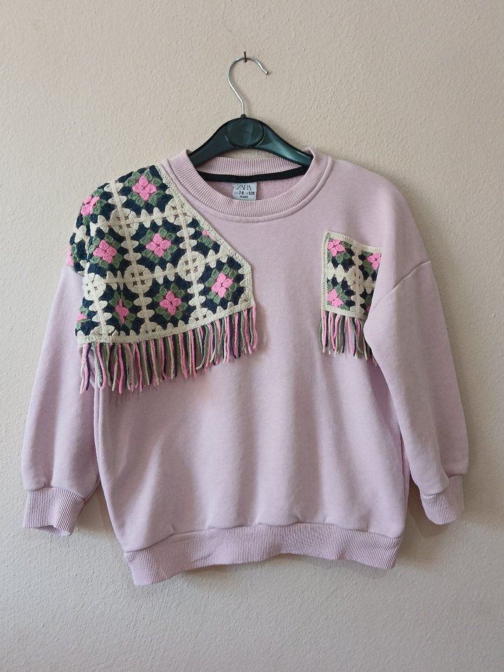 zara marka sweatshirt  Motif Detaylı 7 8 yaş - Görsel 4