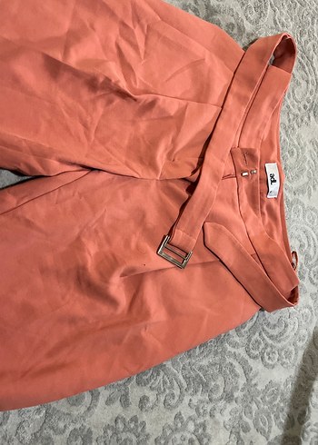 Kemer Detaylı Rahat Kesim Kadın Kumaş Pantolon - Görsel 2