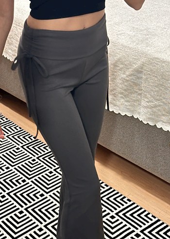 s Beden Gri Beli Bağcıklı Pantolon