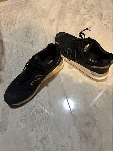 40,5 Beden NewBalance 40,5 numara