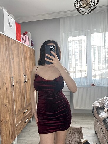 Trendyol & Milla Sırt detaylı bordo elbise